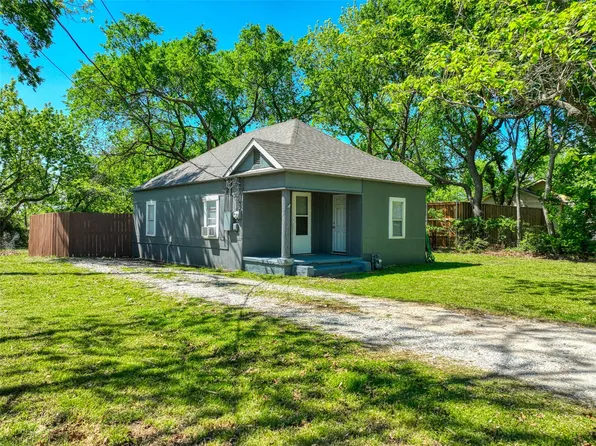 311 W McKinney St, Pilot Point, TX 76258