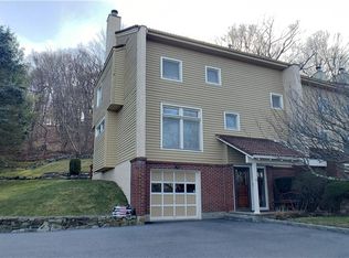 15 Deer Ridge Rd, Mount Kisco, NY 10549