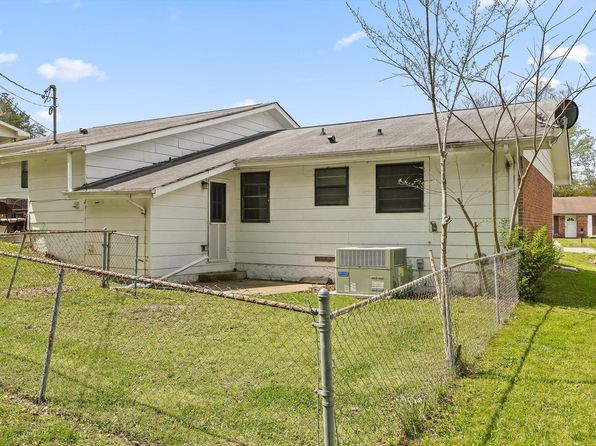 4706 Metro Park Ln, Hixson, TN 37343