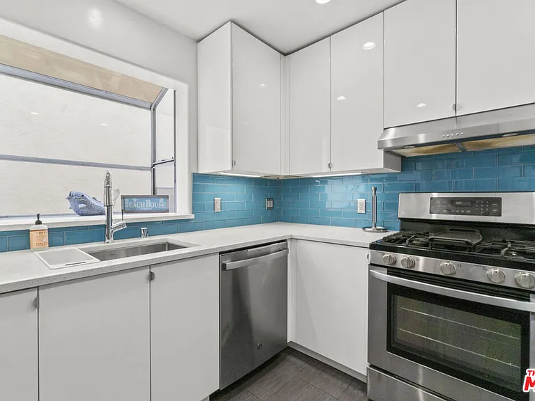 123 Galleon St #B — Photo 31