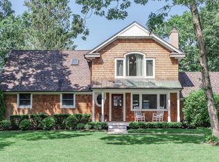 4 Landing Ln, East Quogue, NY 11942