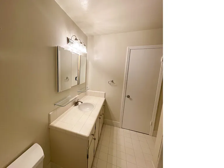 215 Throckmorton Ave #1 — Photo 10