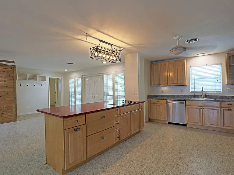 1353 Stadler Dr — Photo 4
