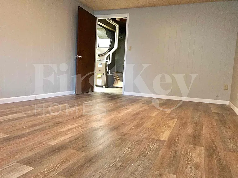 1222 Meadowbright Ln — Photo 20