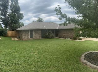 345 Memory Ln, Edmond, OK 73013