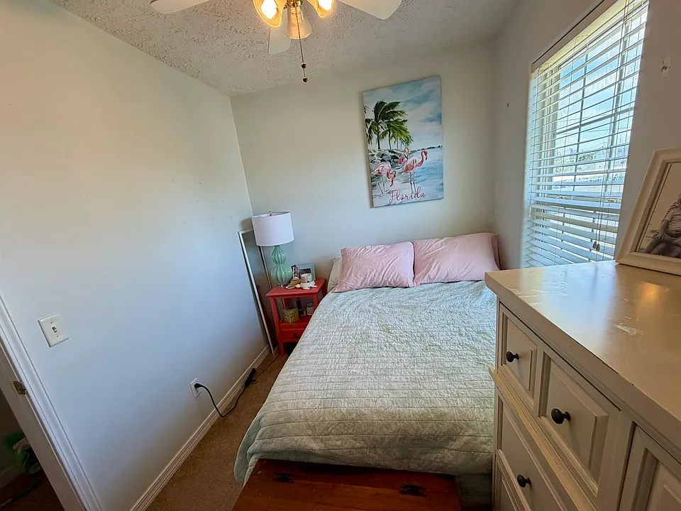 Guest bedroom