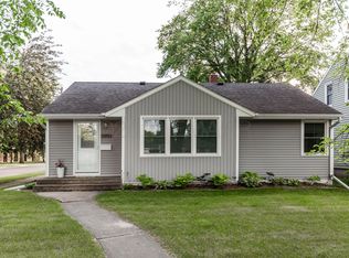 1223 4th St S, Moorhead, MN 56560