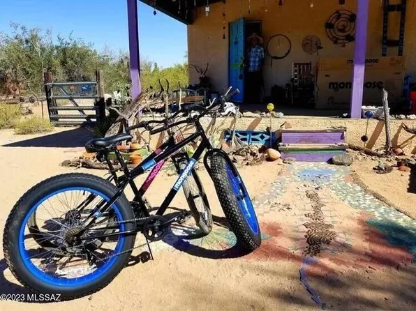 12340 W Ranchettes Dr, Tucson, AZ 85743