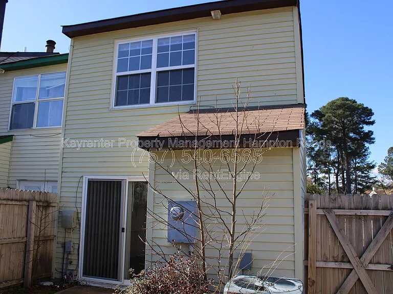 1 Peachtree Ct — Photo 37
