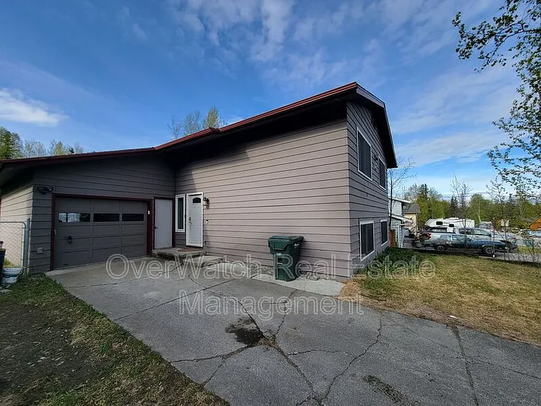 17024 Meadow Creek Dr — Photo 2