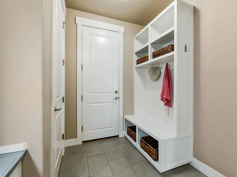 1118 Seabiscuit Dr — Photo 60