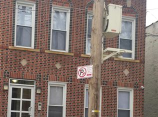 608 Osborn St APT 2R, Brooklyn, NY 11212