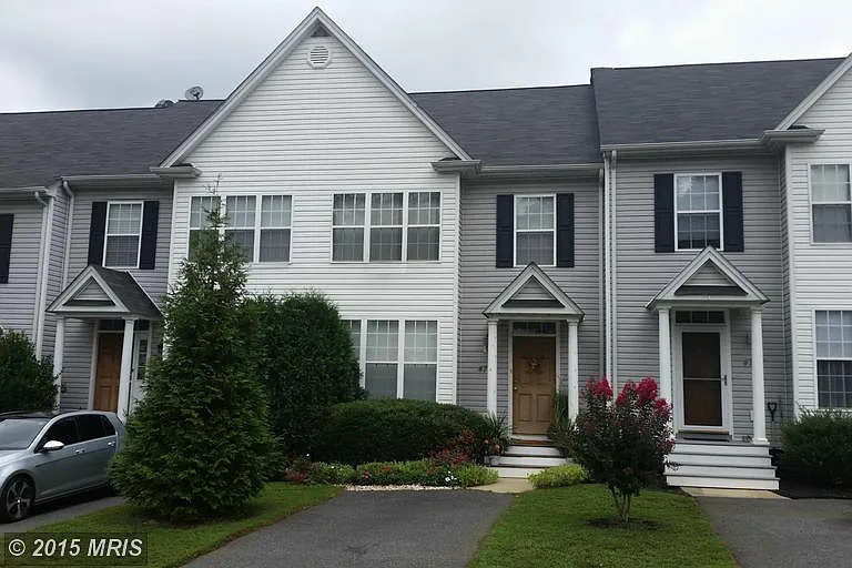 4729 Bluejay Way photo 1