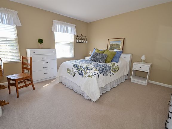 5th image of 20687 Mandalay Ct