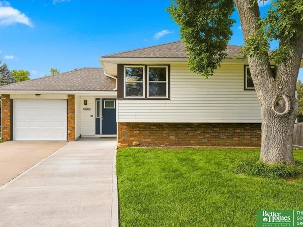 9406 Ames Ave, Omaha, NE 68134