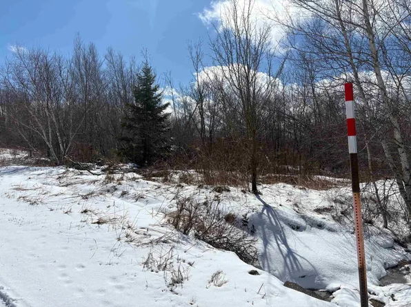 Oak St, Trenton, NS B0K 1X0