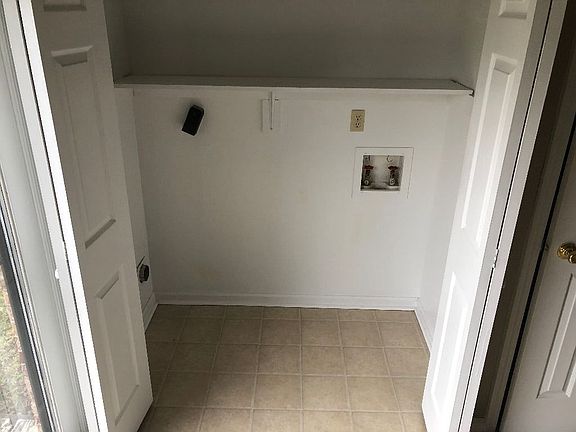 3rd image of 130-132 West St