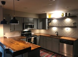 8270 Mabley Hill Rd, Fenton, MI 48430