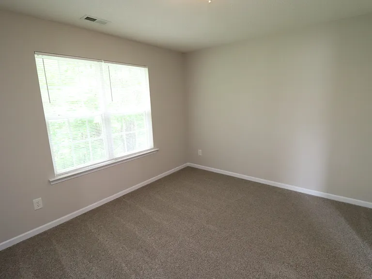 110 Fanwood Ct — Photo 45