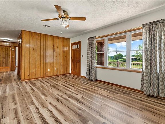 3rd image of 6019 Highland Rd