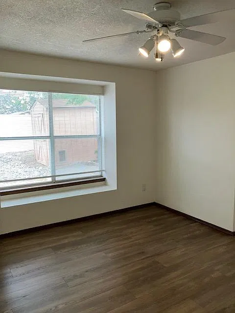5458 Gold Rush Dr NW — Photo 2