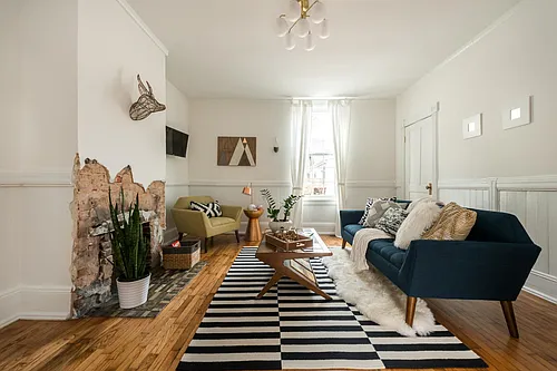 383 Park Ave SE Photo 1
