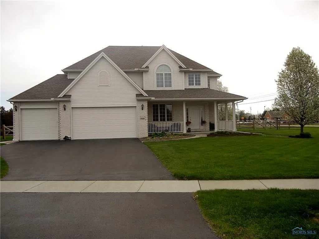 1400 Southridge Dr photo 1