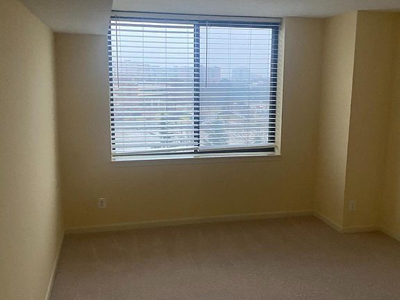 3rd image of 3709 S George Mason Dr APT 713