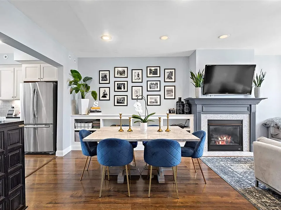 320 New York Ave #2