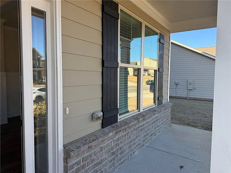 345 Hellen Valley Dr — Photo 6