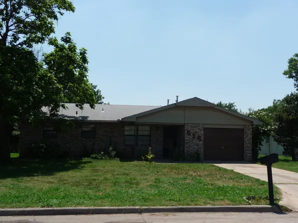 515 SW 69th St, Lawton, OK 73505