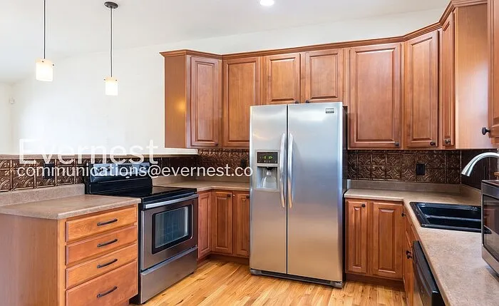 250 Opal Ct — Photo 5