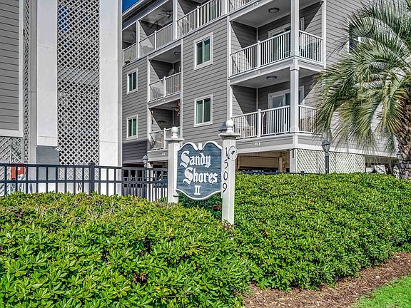 3rd image of 1509 N Waccamaw Dr. #116