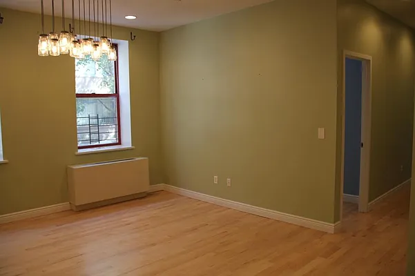 Rented by Corcoran | media 21