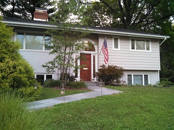 2nd image of 1814 Panarama Ct
