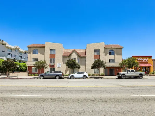 8541 Foothill Blvd., Sunland