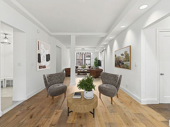 2nd image of 320 W 89th St #3CD