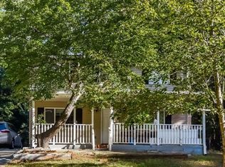 6747 Graves Mill Dr, Norcross, GA