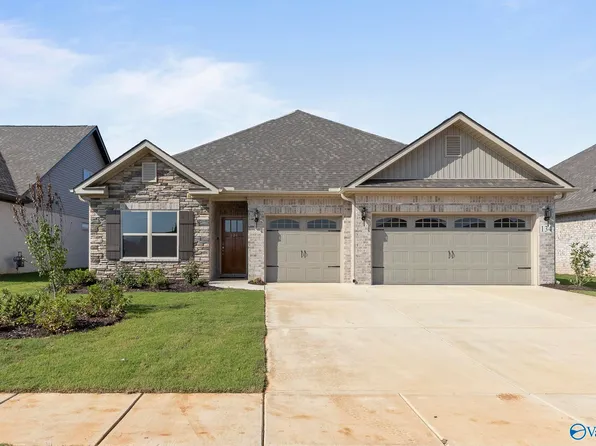 137 Striker Ln, Harvest, AL 35749