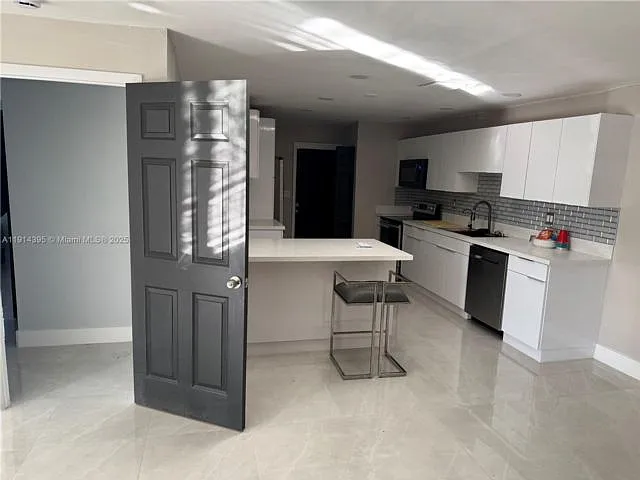 22105 SW 113th Pl — Photo 15