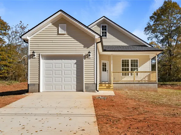 335 Winston St, Pendleton, SC 29670