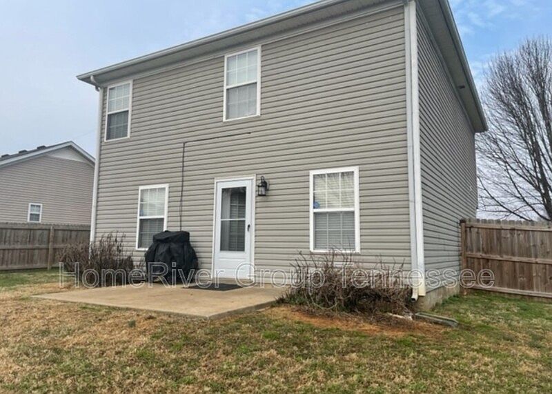 2nd image of 1605 London Gardens Ct