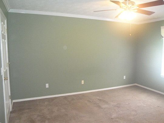 1st image of 908 Nottingham Dr