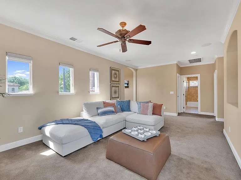 109 Palomares Ct — Photo 9