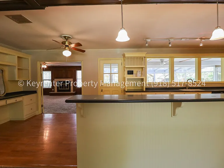 1426 E 32nd Pl — Photo 18