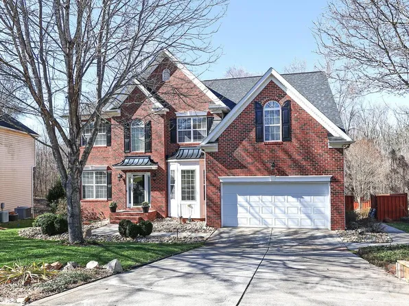 1045 Anduin Falls Dr, Charlotte, NC 28269