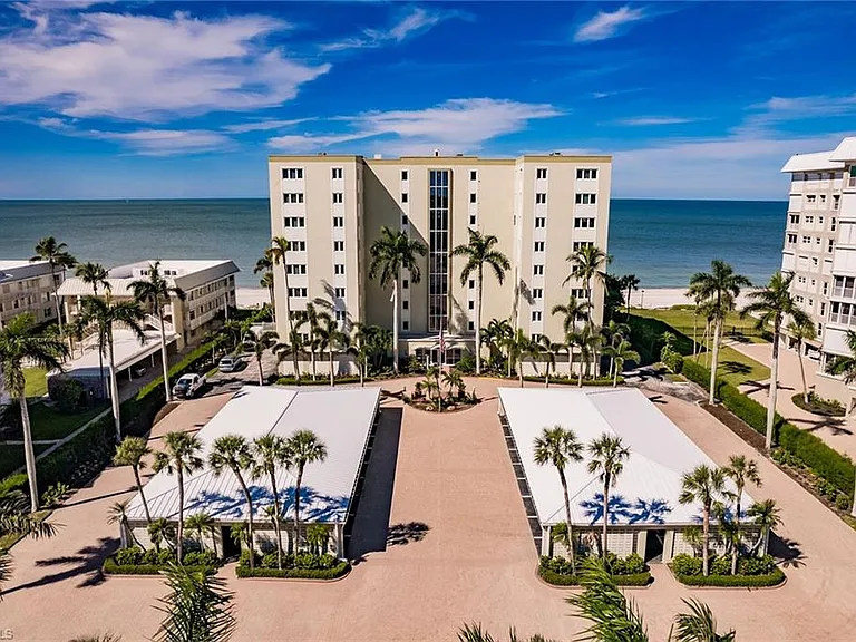2885 Gulf Shore Blvd N #302 — Photo 31