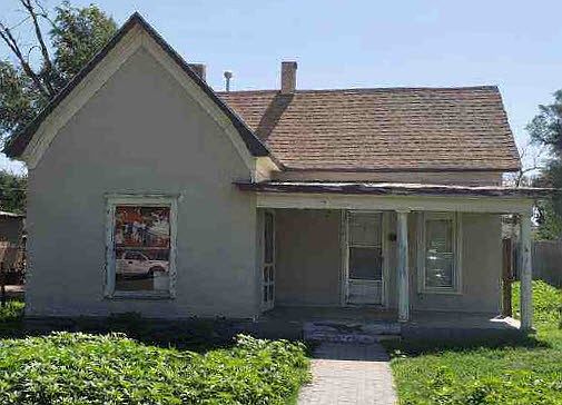 1st image of 506 N 3rd St