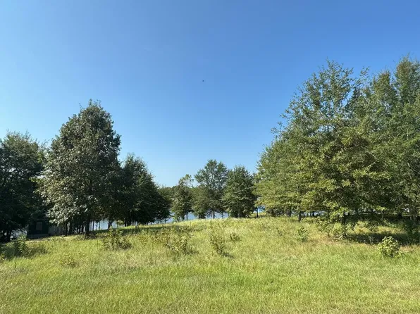 265 Big Bay Blvd #5, Lumberton, MS 39455