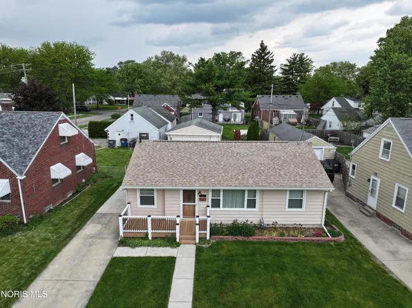 3046 Winston Blvd, Toledo, OH 43614